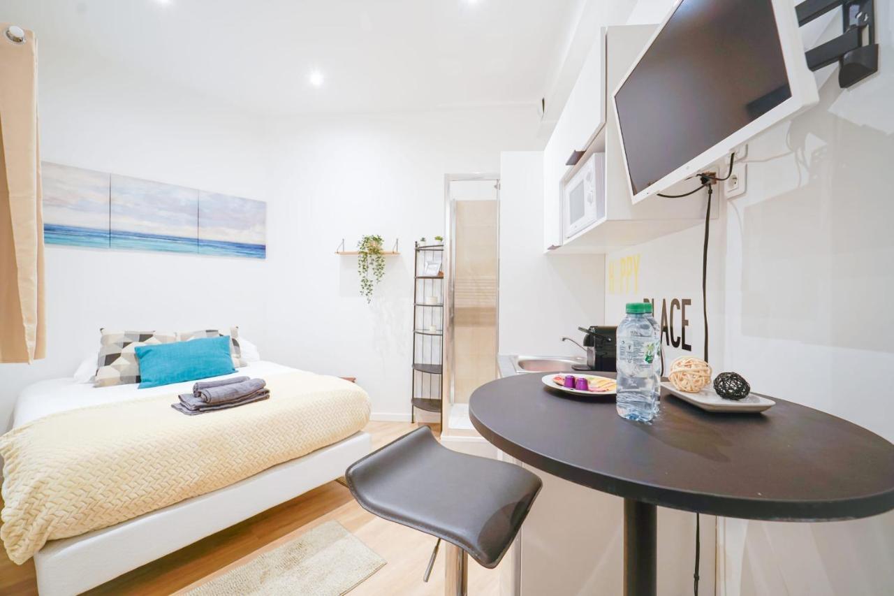 Well Located Studio Fully Renovated In Center * Paris